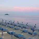 Stella Del Mare - A Pochi Passi Dalla 알라시오